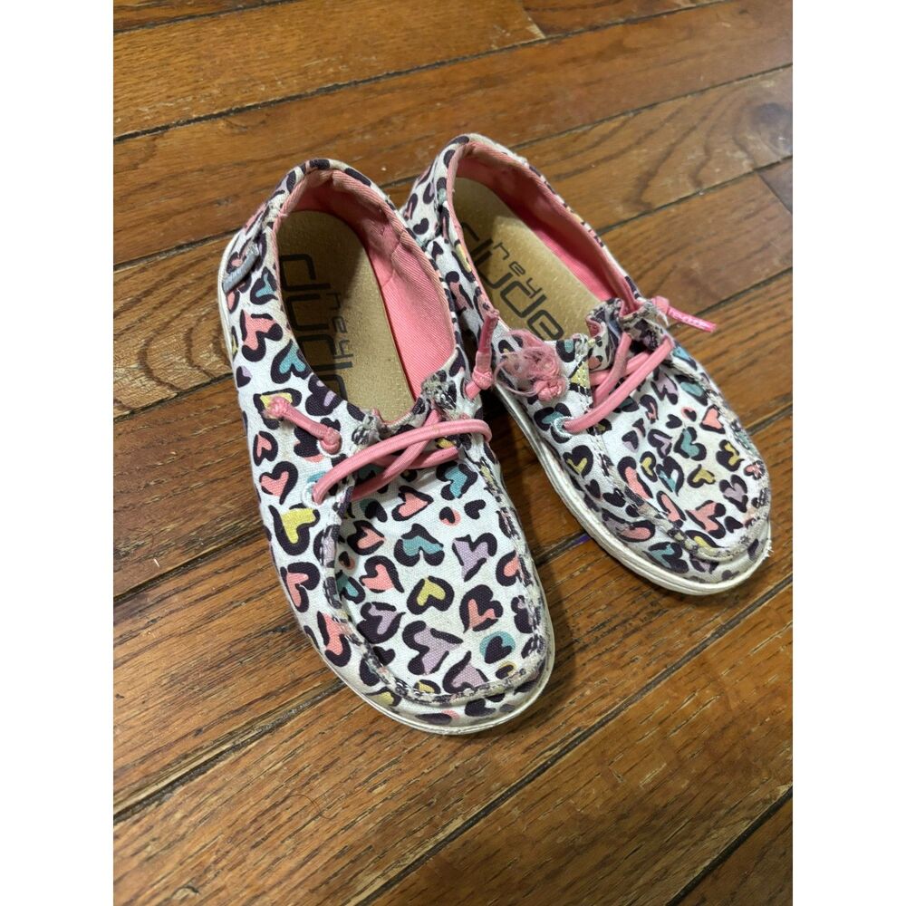 Girl's Hey Dude Heart size 9